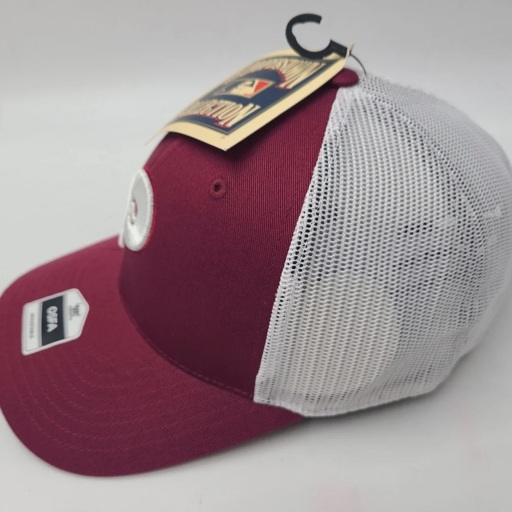 Philadelphia Phillies Hat Snapback Trucker Mesh Fan Favorite Maroon White MLB